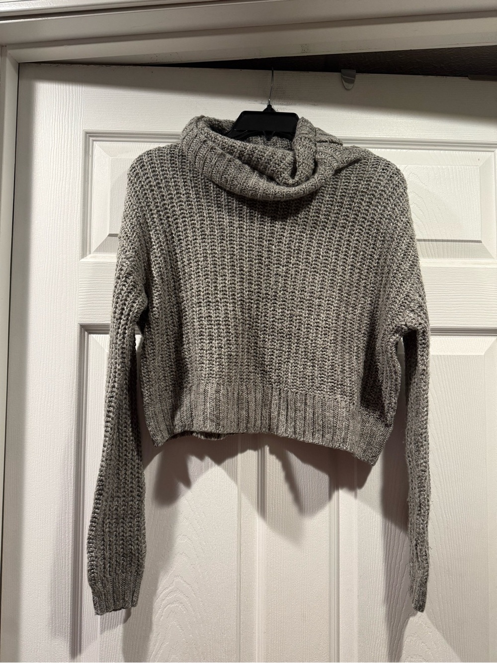 Bethany Mota Heather Gray Cropped Cowl Sweater. Size small